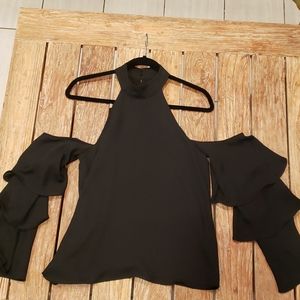 Vici black blouse with open shoulders